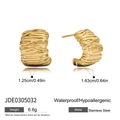 Pendientes de aro en forma de C irregulares en acero inoxidable de oro 14K - Estilo Dorado con Textura Plisada en C (JDE0305032)