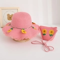 Dettaglio del cappello di paglia rosa e della borsa coordinata con fiori di girasole - Taglia Bambini 52cm Circonferenza / Cappello Rosso Anguria + Borsa