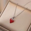 Collar con colgante de fresa de esmalte rojo y cadena de plata para mujer - Collar de Fresa Plateado