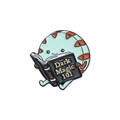 Emaille-Anstecknadel von Peppermint Butler beim Lesen eines Dark Magic-Buchs in Blau und Rot - Pfefferminz Lese-Stil (QHXZ782)