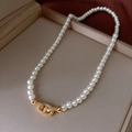 Collana di perle vintage francese con fibbia a naso di maiale dorata e diamanti - Collana di Perle Bianche con Chiusura a Muso di Maiale Dorata (Stile 34)