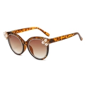 Cat eye sunglasses in tortoiseshell frame with pearl and rhinestone floral details - Leopard Frame Gradient Brown Lens