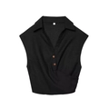 Detalle de blusa negra de lino sin mangas con cuello en V, botón y bajo con nudo - XS / Top Negro