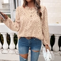 Camicetta beige con ricamo a giorno, eleganti maniche a sbuffo e dettagli con volant - S / Albicocca