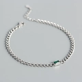 Elegant silver curb chain bracelet featuring a radiant rectangular emerald green gemstone - 925 Silver / White Gold
