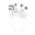 Dettaglio del cerchietto con frange lucide e decorazioni argentate a forma di luna e stelle - Stile Luna Tinsel