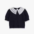 Top a maglia blu navy a maniche corte con grande colletto Peter Pan in pizzo bianco - S / Blu Navy/Bianco