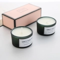Set di due candele profumate all'arancia in bicchieri smerigliati verdi con confezione - Set da 2 Pezzi / Verde Bosco (Goji e Arancia Rossa)