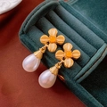 Detail of vintage gold flower earrings with orange gemstone and teardrop pearls - 43# Silver Earring Post - Gold Orange Gemstone Water Drop Pearl Flower