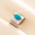 Macro de un anillo ancho retro de acero inoxidable con turquesa azul y líneas radiales - Patrón de Turquesa Azul Oscuro / Plata-Azul Oscuro