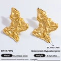 Orecchini a onda in acciaio inossidabile placcato oro con trama irregolare e misure - Stile Pieghettato Lungo (EH11719G) / Oro