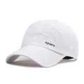 Casquette de baseball blanche en maille respirante avec lettrage sport pour le soleil - Réglable / Blanc