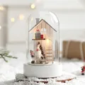 Dôme de Noël en verre avec Père Noël, maison en bois et éclairage LED chaleureux - Style Gnome de Noel