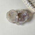 Elegante pinza para el pelo de mariposa en acetato beige con perla sobre fondo blanco - 2# Gris Sirena
