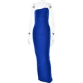 Détail d'une robe maxi moulante bleu roi avec chaîne asymétrique en strass - S / Bleu