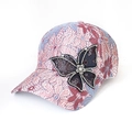 Détail de casquette en dentelle avec papillon en strass et broderie florale élégante - Adulte 55-58cm / Bordeaux