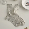 Chaussettes grises à volants avec pois noirs et texture en maille de coton côtelé - Taille unique / Gris-Beige