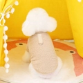Détail d'un gilet en peluche beige pour chien avec anneau en D en métal sur chiot - XL / Khaki