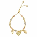 Dettaglio del bracciale con perline e ciondoli in oro, argento e oro rosa di bimbo e bimba - Bambino+Cuore+Bambina / Tre colori