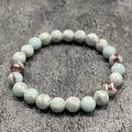 Bracciale di perle in pietra naturale 8mm grigio-azzurro chiaro con trame rosse - Pietra di Shoushan Chiara