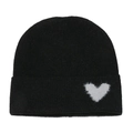 Primer plano del gorro de punto negro con un parche decorativo de corazón blanco - M (56-58cm) / Negro