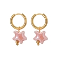 Pendientes de aro de acero al titanio bañados en oro de 18K con estrellas de mar rosa - Rosa