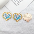 Pendentif cœur émaillé à rayures roses et bleues avec dos en métal doré brillant - Coeur Arc-en-ciel Ondulé 20x20mm