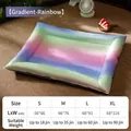 Alfombrilla refrescante arcoíris para mascotas con borde, tallas S a XL para el verano - S (56*66cm) / Nido de Hielo Cuadrado Arcoíris