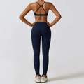Ensemble de yoga bleu marine avec brassière à bretelles croisées et legging taille haute - S / Ensemble Brassière et Legging Bleu Badge