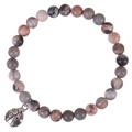 Dettaglio di perline in pietra zebra rosa 6mm con un ciondolo a coccinella argento - Bracciale in Diaspro Zebra Rosa (Coccinella)