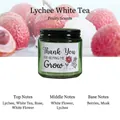 Αρωματικό κερί Litchi White Tea σε πράσινο γυάλινο βάζο με μαύρο καπάκι για διακόσμηση - Λευκό Τσάι Λίτσι / Σκούρο Πράσινο