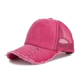 Gorra de béisbol de malla en algodón lavado rosa vintage con detalles desgastados - Ajustable / Rosa rojo