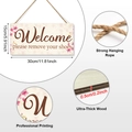 Rustic wood welcome sign with pink flowers and remove your shoes text 30x15cm - Pure Pink Floral Style (M80078EQ)