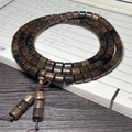 Bracelet multicouche en bois d'agar brun foncé avec 108 perles cylindriques en fût - Style Tonneau Grain Lisse Premium / Tonneau 8x8mm x 108 Perles