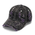 Berretto da baseball in denim grigio scuro lavato con dettagli patchwork viola consumati - Dettagli Viola (#1)