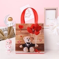 Sacchetto regalo con orsetto e palloncino a cuore per San Valentino - Orso Design 2