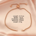 Makroaufnahme der verstellbaren Roségold-Bolo-Armbandkette mit Größenangaben - 1.8x11.5cm / Roségold