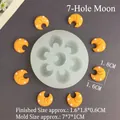 7-cavity moon mold dimensions 1.6x1.8x0.6cm and 7x7x1cm silicone detail view - 7-Hole Moon Mold