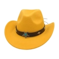 Chapeau de cowboy jaune en feutre avec ceinture en cuir et clous étoilés - Jaune (Décor d'Étoile)