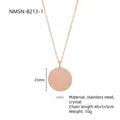 Detail eines runden Anhängers aus Roségold mit Kristallen an einer Edelstahlkette - Kleiner Kreis / Roségold
