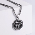 Dettaglio della collana segno zodiacale Ariete in acciaio argento con ciondolo vintage - Ariete Colore Acciaio (Senza Catena)