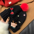 Winter black knit hat with red pom-pom and cute Christmas reindeer plush patch decoration - 3554-Elk Bow Style / Black