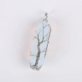 Detalle de colgante árbol de la vida en hilo de plata con cristal de opalo blanco hexagonal - Sin Cadena (Aprox 10*50 mm) / Ópalo