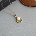 Elegant gold shell pendant necklace with white pearl and rhinestones for women - Single Shell Pearl-Gold 0376J