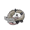 Emaille-Pin mit Opossum-Motiv und Awesome Possum Schriftzug aus Zinklegierung in Grau - Zusammengerolltes Opossum/Awesome Possum