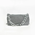 Borsa a cilindro argento con strass lucidi e tracolla a catena in metallo spessa - Argento con catena quadrata