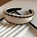 Diadema gruesa de satén blanco perla con doble cadena dorada y forro interior antideslizante - Diadema-Blanco / Blanco
