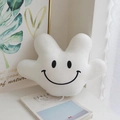 Weißes Plüschkissen in Handform mit gesticktem Smiley und praktischer Aufhängeschlaufe - 25*35cm(0.25kg) / Weiß