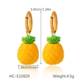 Detailansicht der Ananas-Ohrringe mit Maßen von 3,42 cm Länge und 1,39 cm Breite - 3D Ananas Stil (HC-E10929)