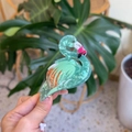 Chic acrylic flamingo hair claw with pearlescent blue and orange marble finish - Flamingo / Green